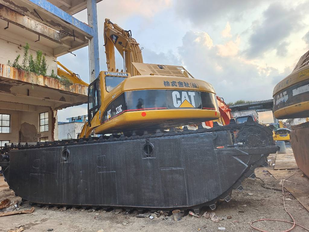 CAT 320 C - Водный экскаватор: фото 3 CAT 320 C - Водный экскаватор: фото 3