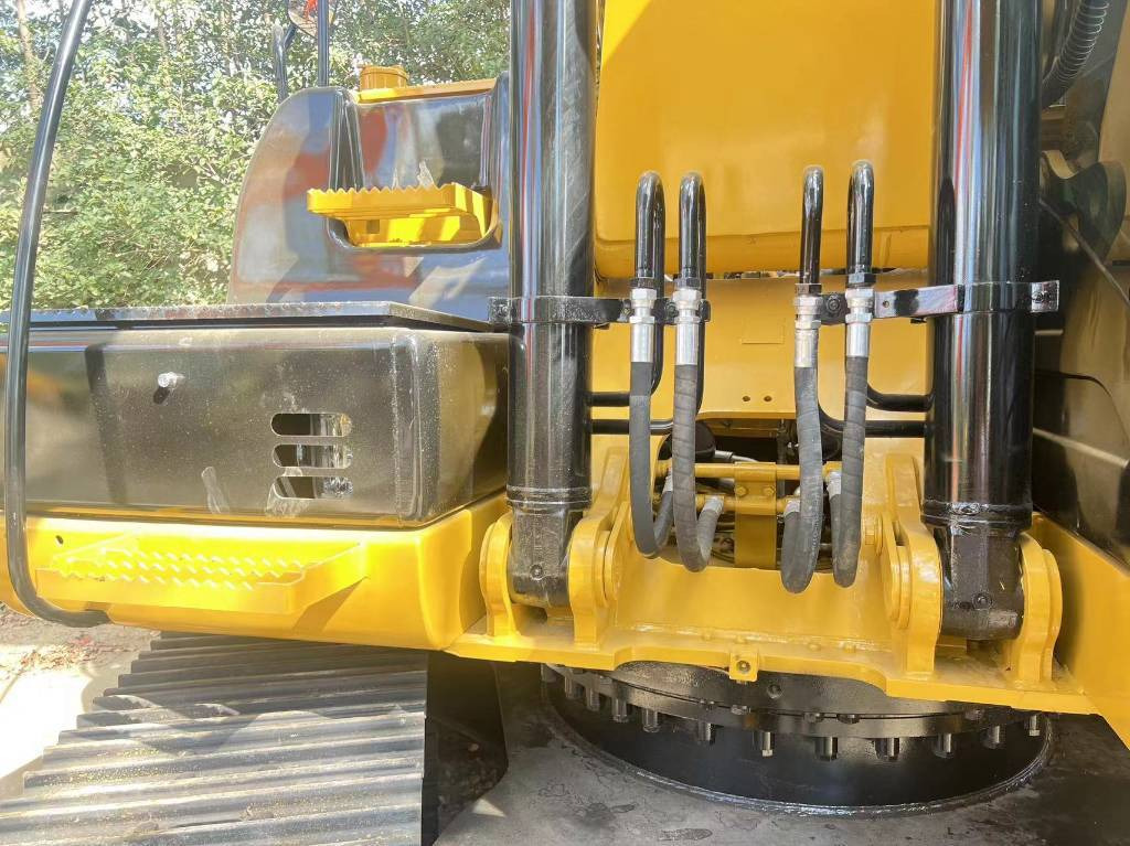CAT 320 D L - Гусеничный экскаватор: фото 4 CAT 320 D L - Гусеничный экскаватор: фото 4