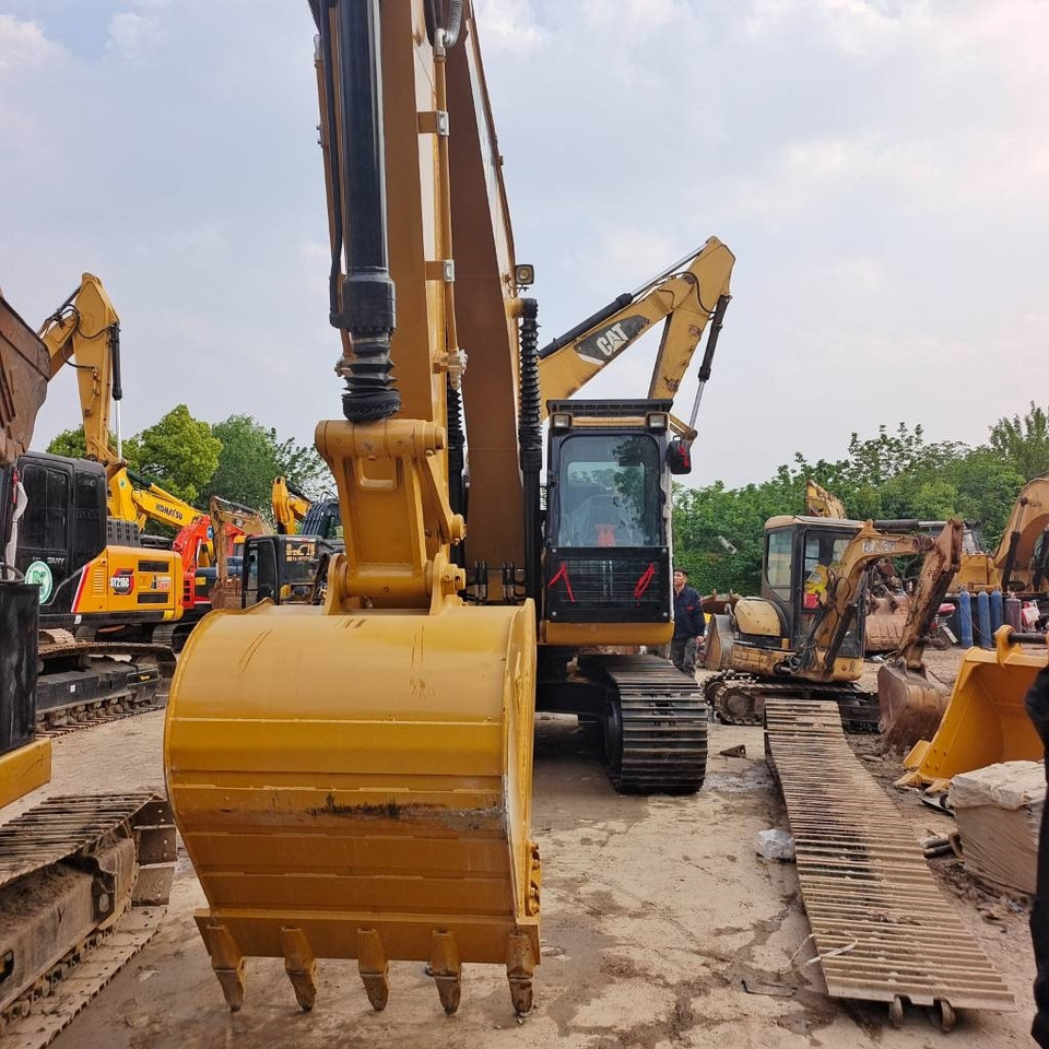 Гусеничный экскаватор CAT 320D2: фото 6 Гусеничный экскаватор CAT 320D2: фото 6