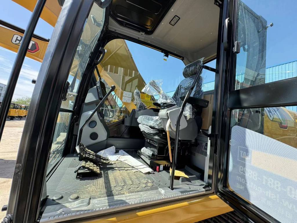 CAT 320GX - Гусеничный экскаватор: фото 3 CAT 320GX - Гусеничный экскаватор: фото 3