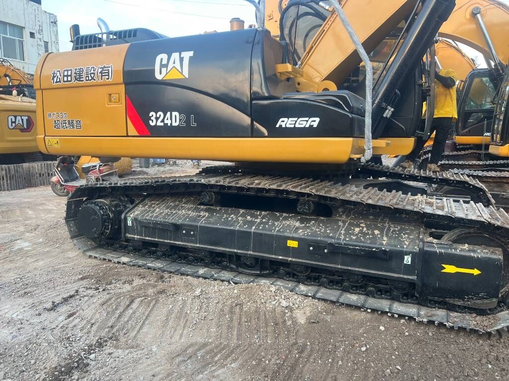 CAT 324 D L - Гусеничный экскаватор: фото 3 CAT 324 D L - Гусеничный экскаватор: фото 3