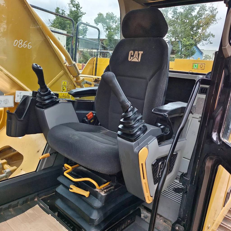 CAT 336GC - Гусеничный экскаватор: фото 3 CAT 336GC - Гусеничный экскаватор: фото 3