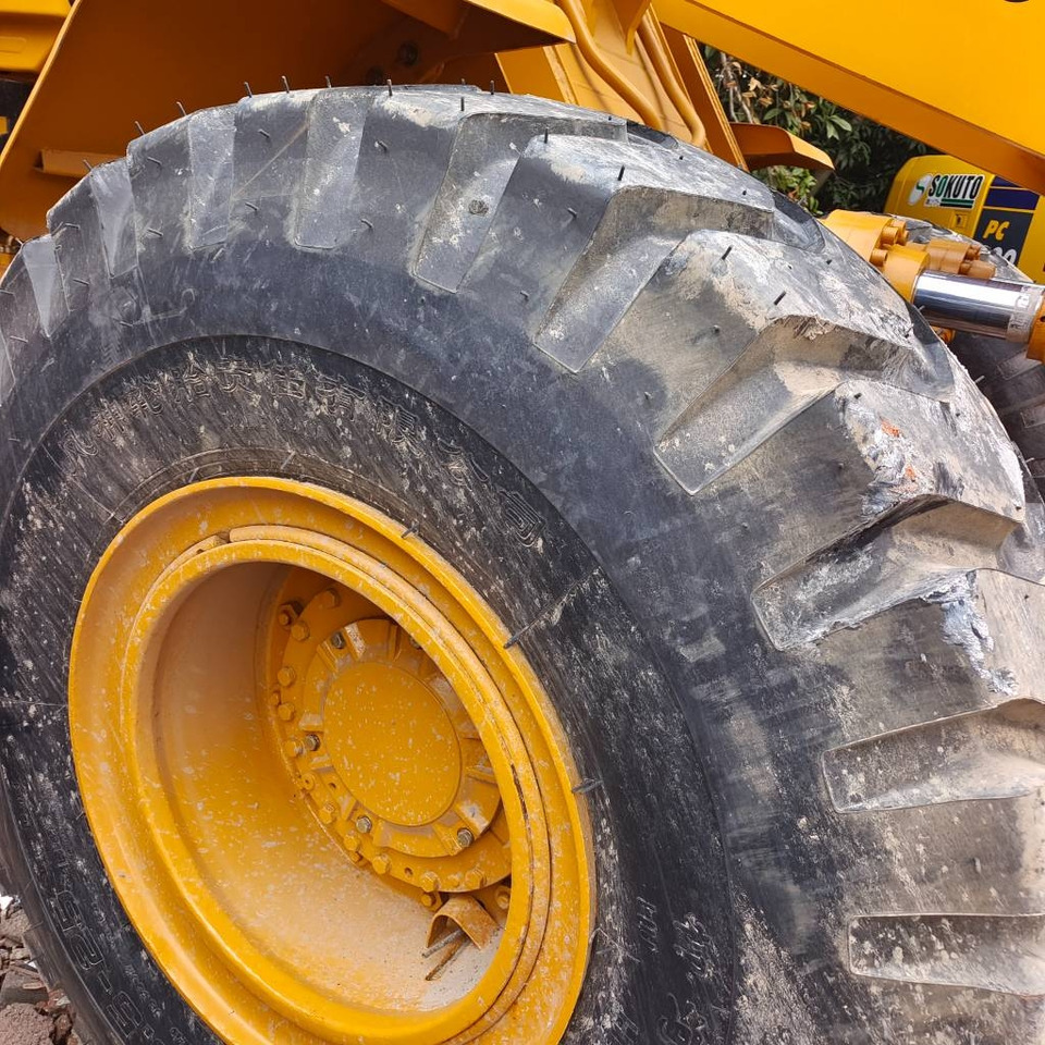 CAT 966 Strong loading capacity - Гусеничный экскаватор: фото 4 CAT 966 Strong loading capacity - Гусеничный экскаватор: фото 4