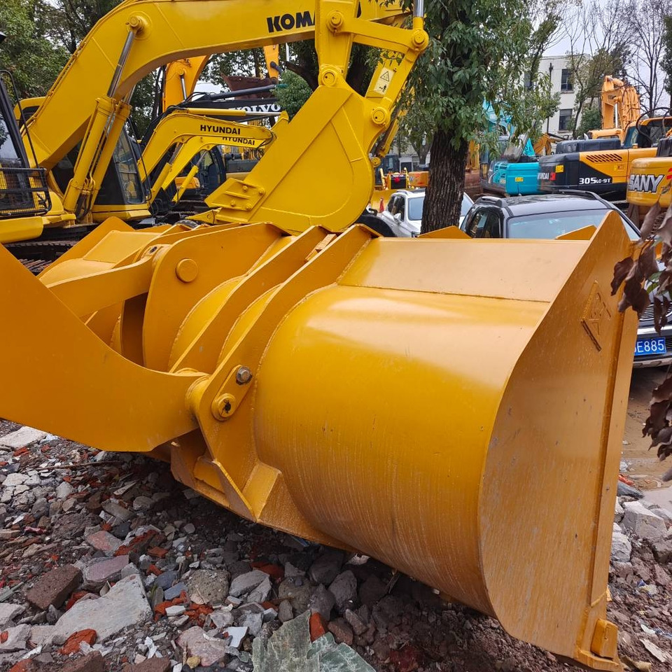 CAT 966 Strong loading capacity - Гусеничный экскаватор: фото 5 CAT 966 Strong loading capacity - Гусеничный экскаватор: фото 5