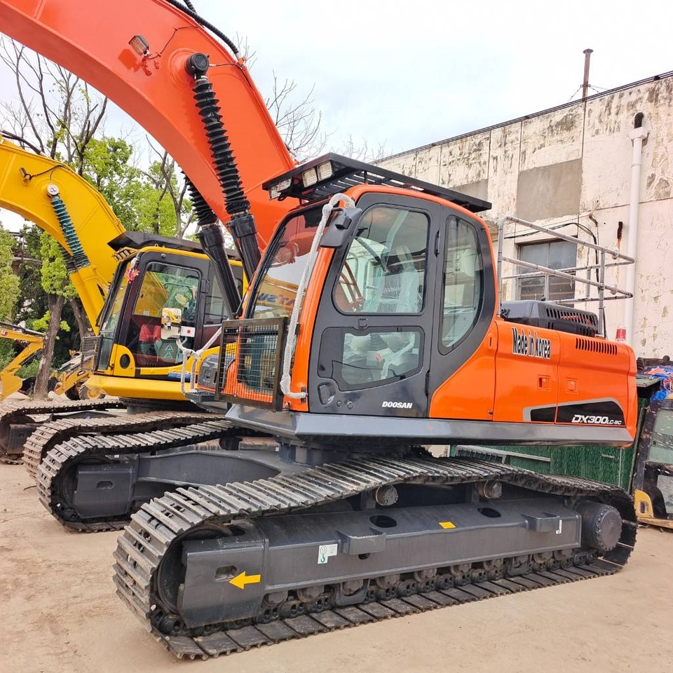 Doosan DX 300 - Гусеничный экскаватор: фото 3 Doosan DX 300 - Гусеничный экскаватор: фото 3