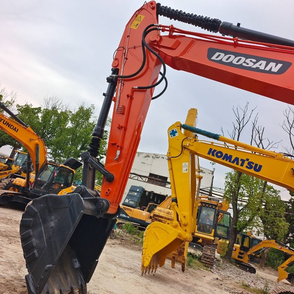 Doosan DX 300 - Гусеничный экскаватор: фото 4 Doosan DX 300 - Гусеничный экскаватор: фото 4