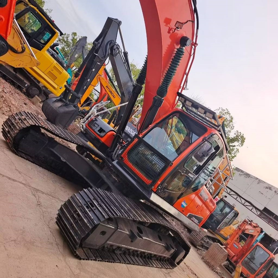 Doosan DX 300 LC - Гусеничный экскаватор: фото 4 Doosan DX 300 LC - Гусеничный экскаватор: фото 4
