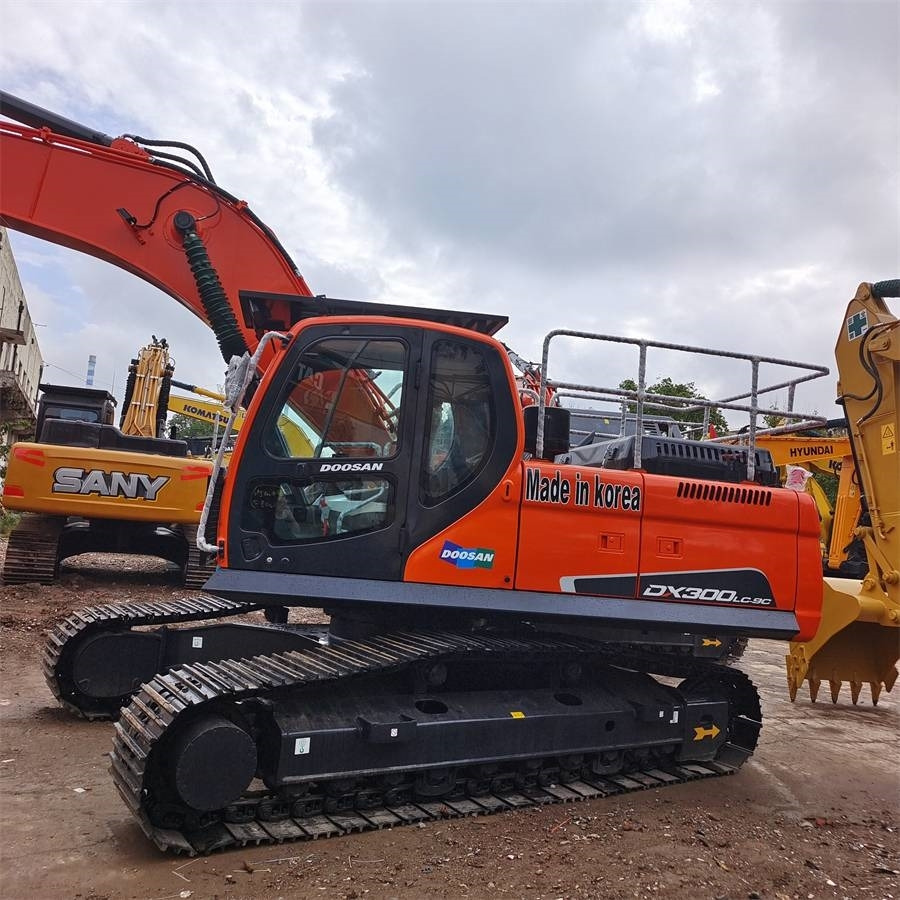 Doosan DX 300 LCA - Гусеничный экскаватор: фото 3 Doosan DX 300 LCA - Гусеничный экскаватор: фото 3