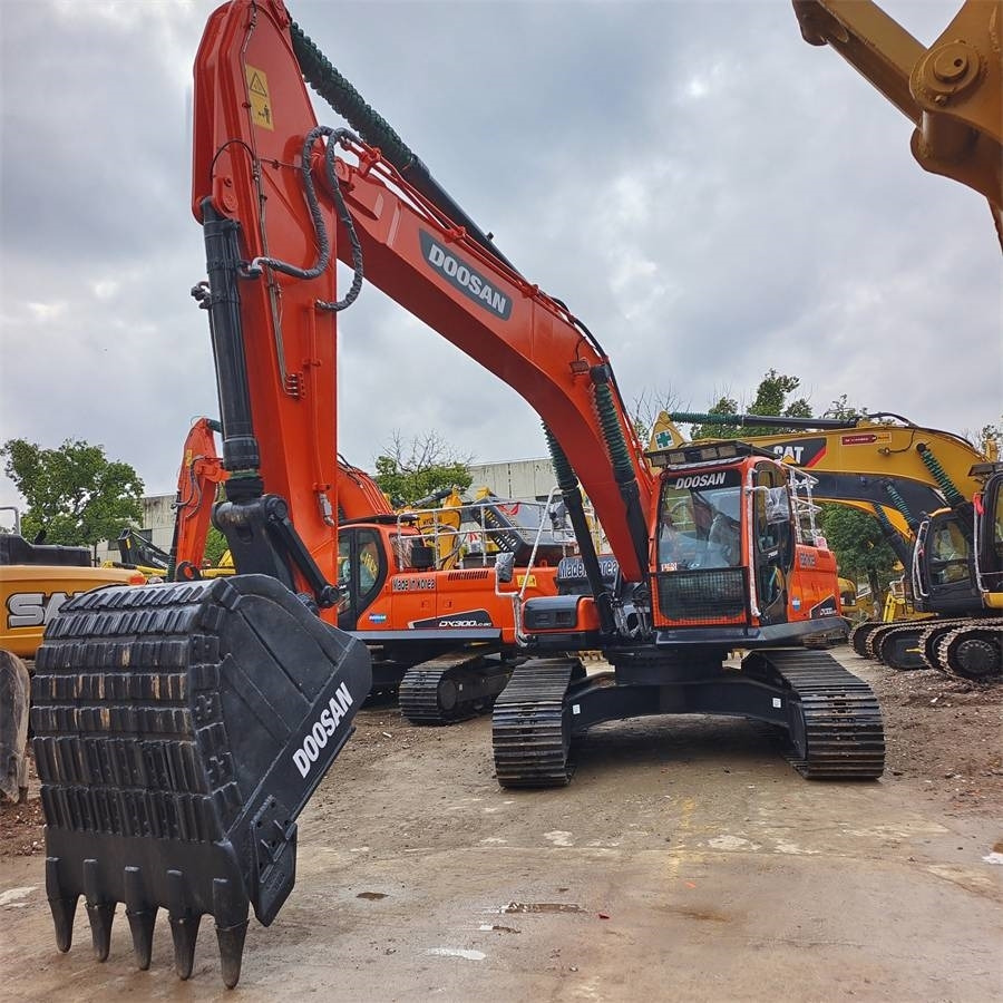 Doosan DX 300 LCA - Гусеничный экскаватор: фото 3 Doosan DX 300 LCA - Гусеничный экскаватор: фото 3