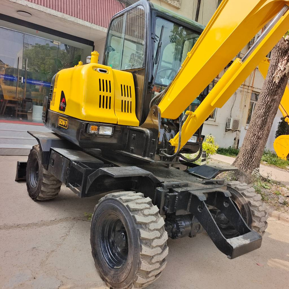 Hyundai 60 W-7 60W-9 - Колёсный экскаватор: фото 3 Hyundai 60 W-7 60W-9 - Колёсный экскаватор: фото 3