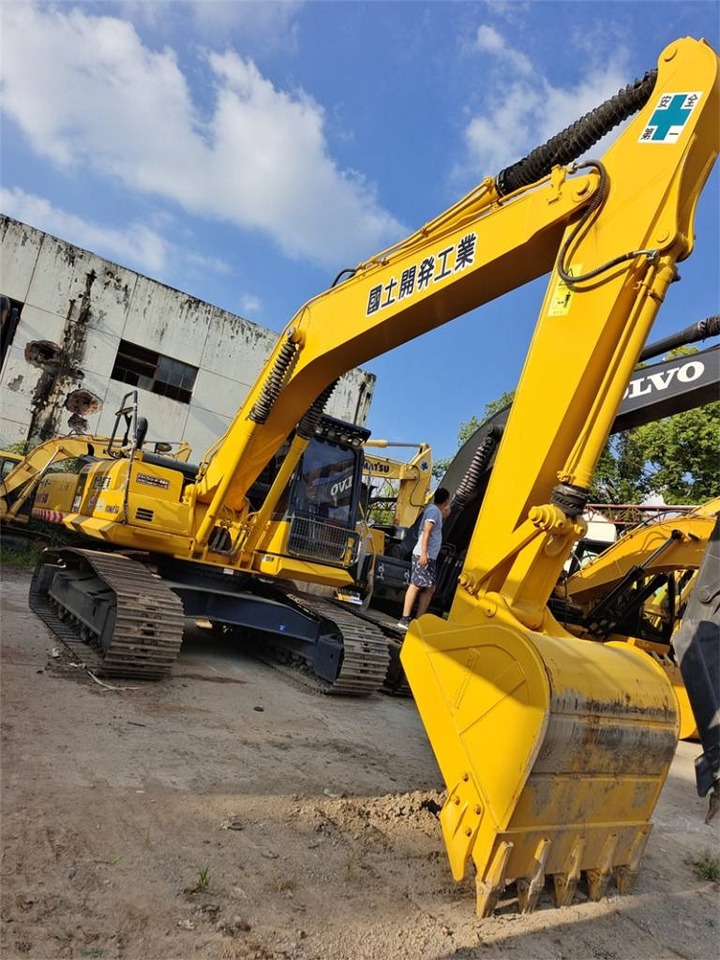 Гусеничный экскаватор Komatsu PC 200: фото 16 Гусеничный экскаватор Komatsu PC 200: фото 16