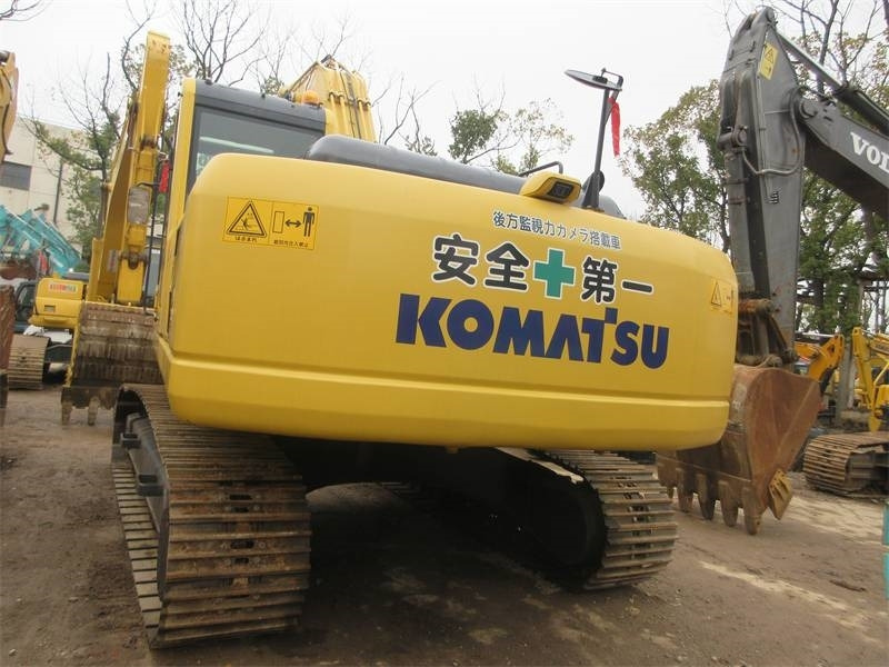 Komatsu PC 210 LC - Гусеничный экскаватор: фото 2 Komatsu PC 210 LC - Гусеничный экскаватор: фото 2