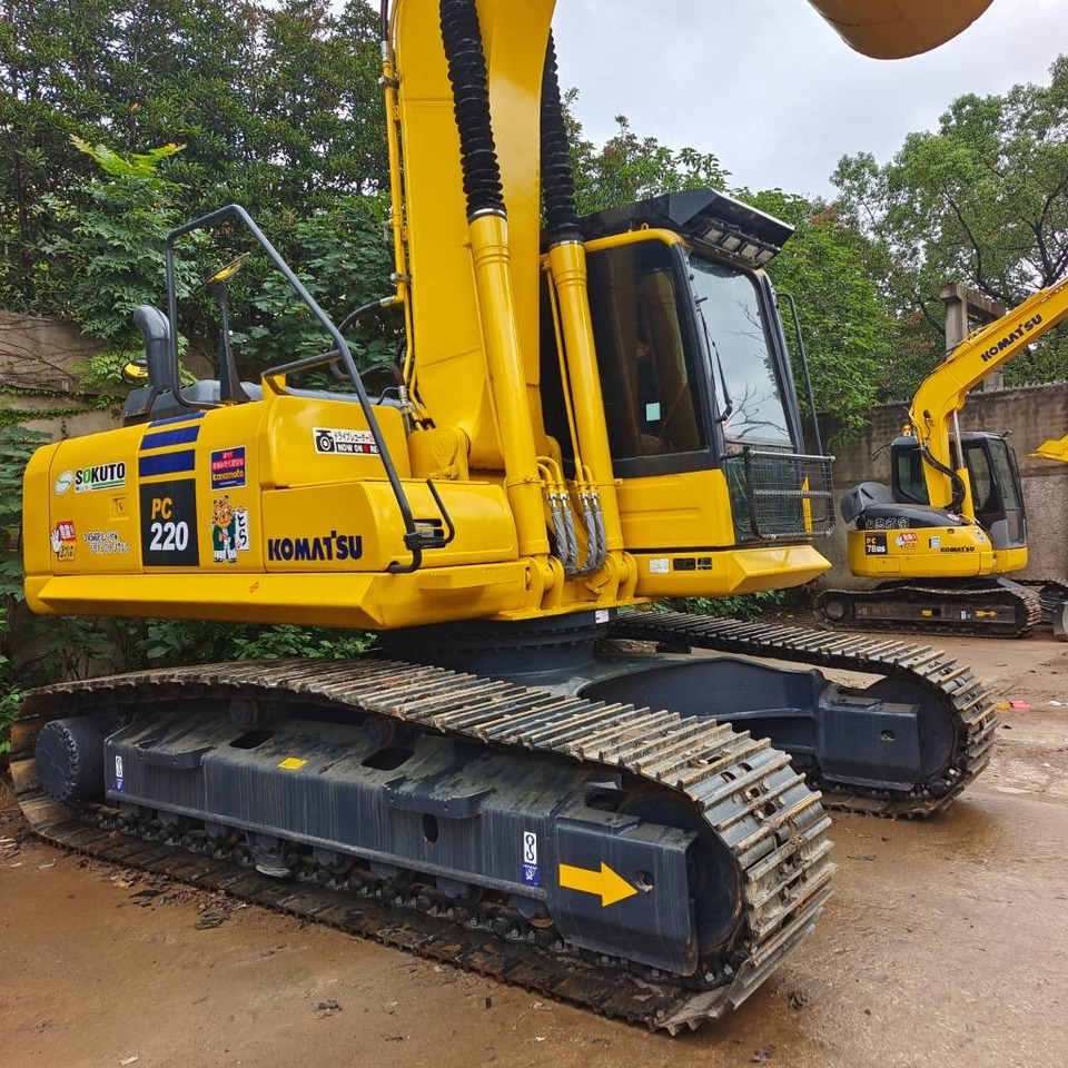 Komatsu PC 220 - Гусеничный экскаватор: фото 5 Komatsu PC 220 - Гусеничный экскаватор: фото 5