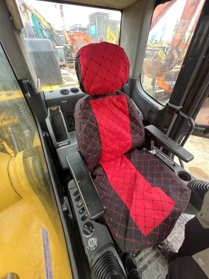 Komatsu PC 400 - Гусеничный экскаватор: фото 3 Komatsu PC 400 - Гусеничный экскаватор: фото 3