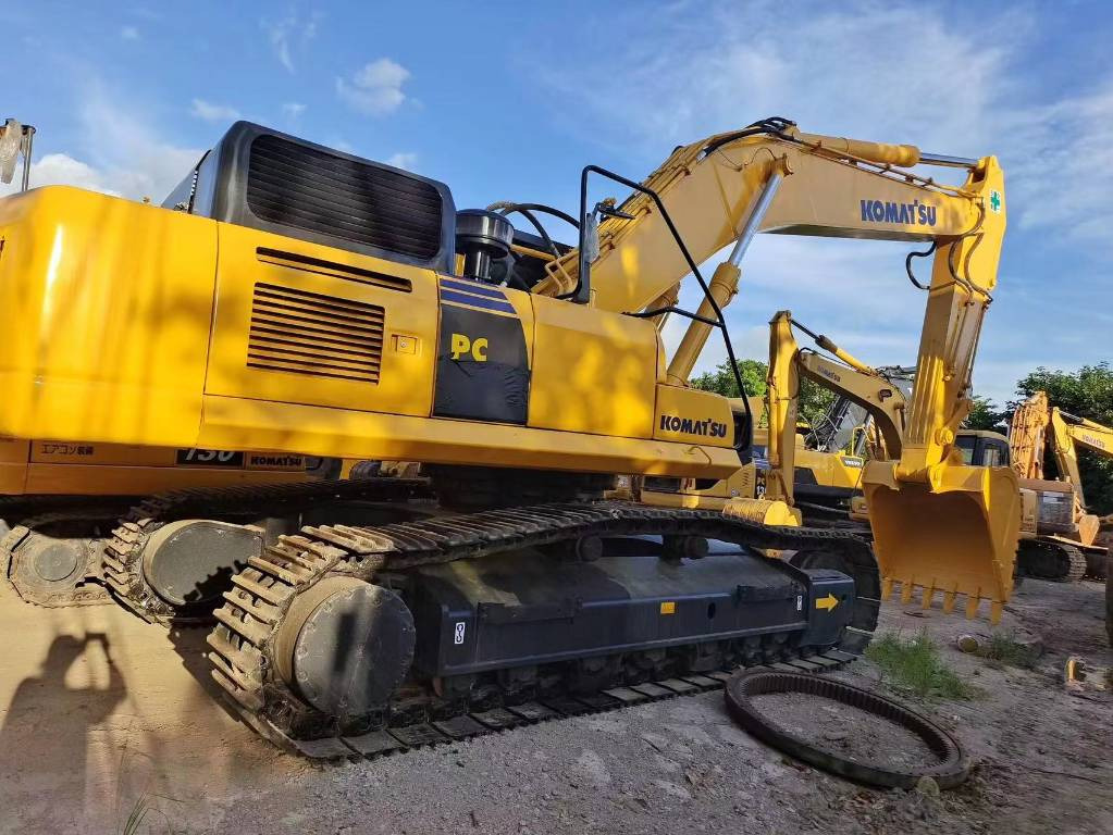 Komatsu PC 400 LC-8 - Гусеничный экскаватор: фото 1 Komatsu PC 400 LC-8 - Гусеничный экскаватор: фото 1