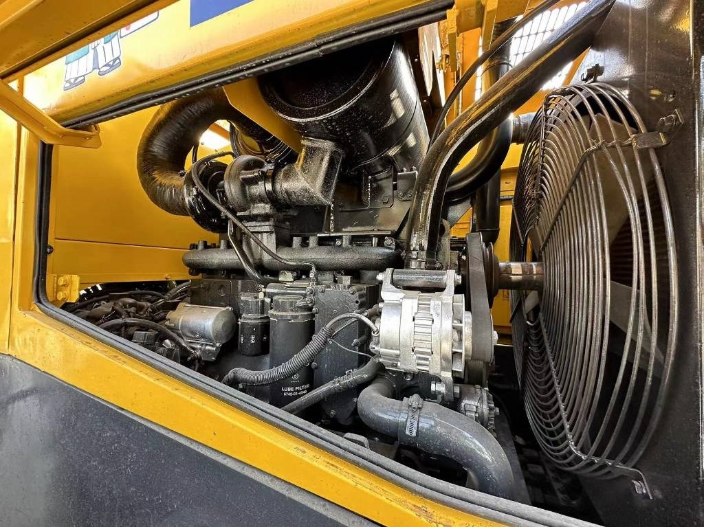 Komatsu WA 380 - Колёсный погрузчик: фото 5 Komatsu WA 380 - Колёсный погрузчик: фото 5