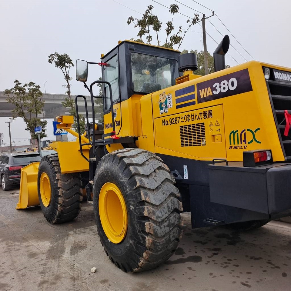 Komatsu WA 380 - Колёсный погрузчик: фото 2 Komatsu WA 380 - Колёсный погрузчик: фото 2