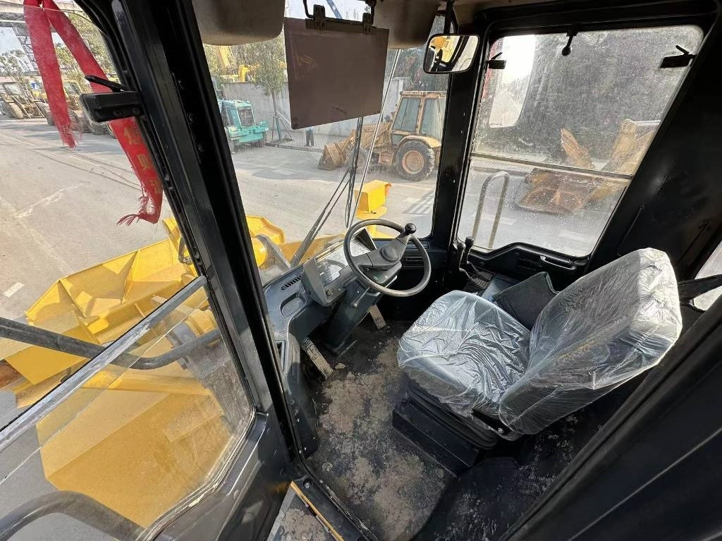 Komatsu WA 380 - Колёсный погрузчик: фото 3 Komatsu WA 380 - Колёсный погрузчик: фото 3