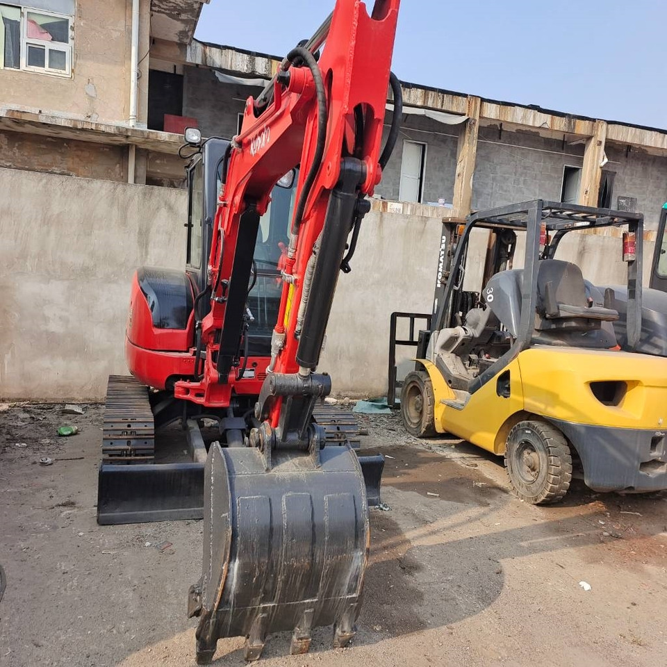 Kubota U 35 - Мини-экскаватор: фото 2 Kubota U 35 - Мини-экскаватор: фото 2