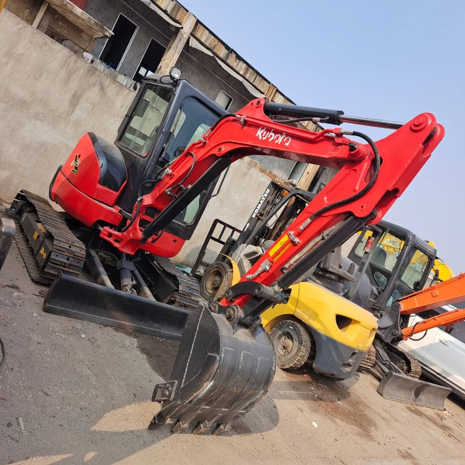 Kubota U 35 - Мини-экскаватор: фото 1 Kubota U 35 - Мини-экскаватор: фото 1