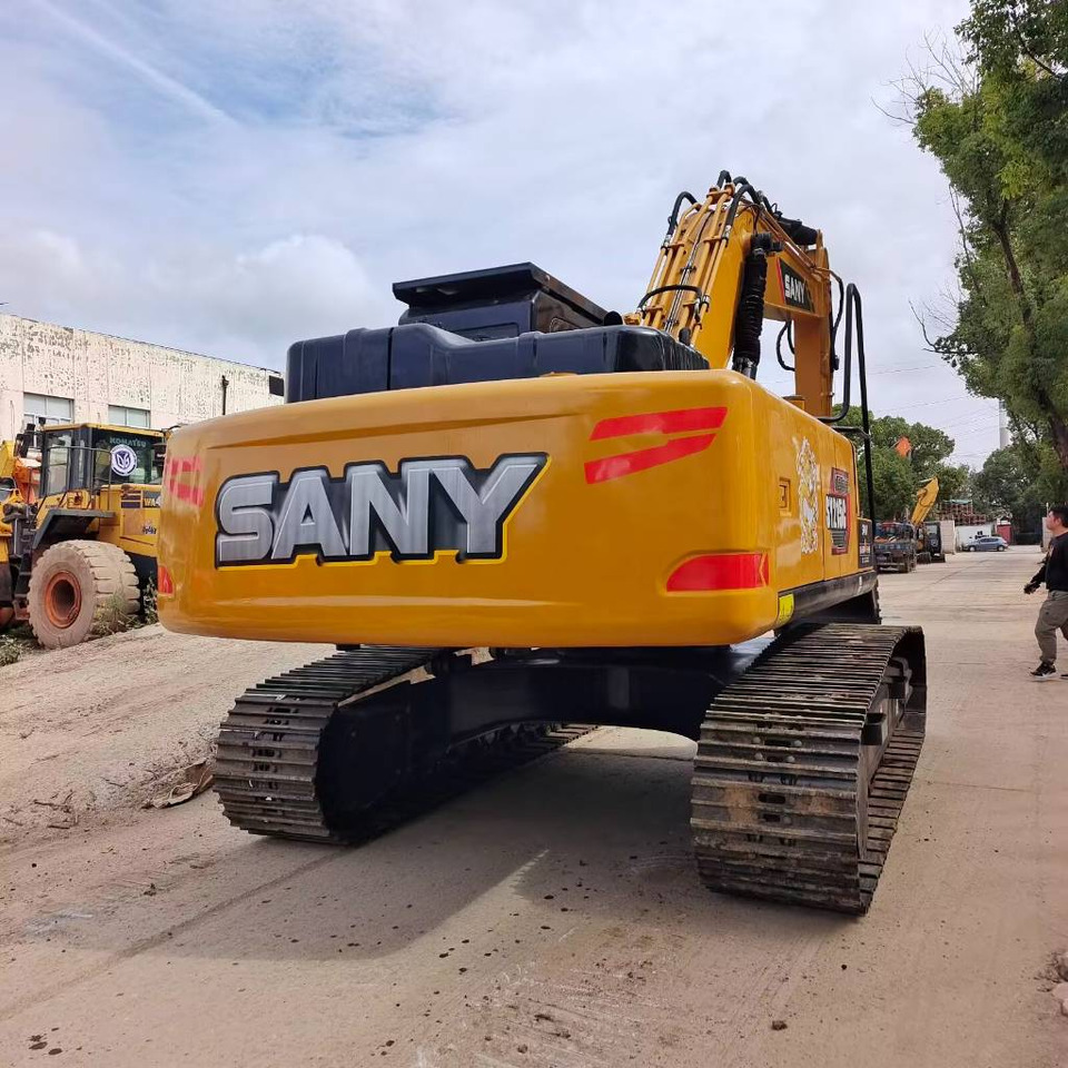 Sany 215C - Гусеничный экскаватор: фото 4 Sany 215C - Гусеничный экскаватор: фото 4