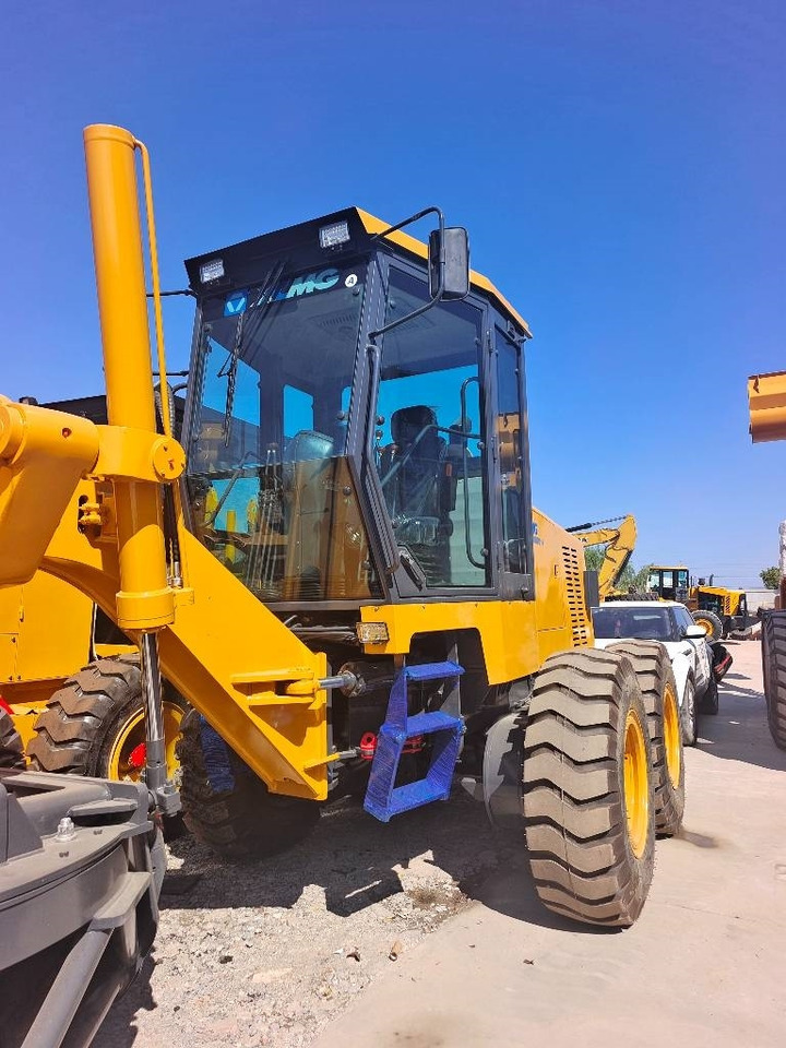 XCMG GR 180 - Грейдер: фото 4 XCMG GR 180 - Грейдер: фото 4