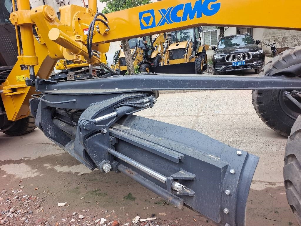 XCMG GR 2153 - Грейдер: фото 3 XCMG GR 2153 - Грейдер: фото 3