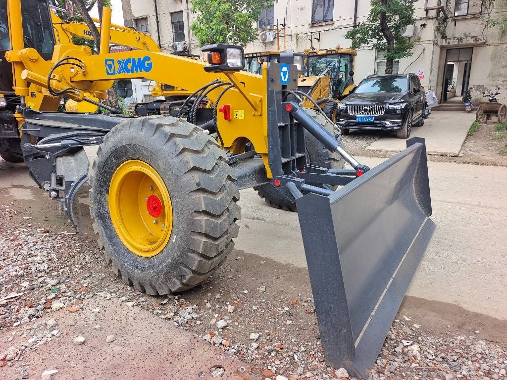 XCMG GR 2153 - Грейдер: фото 2 XCMG GR 2153 - Грейдер: фото 2