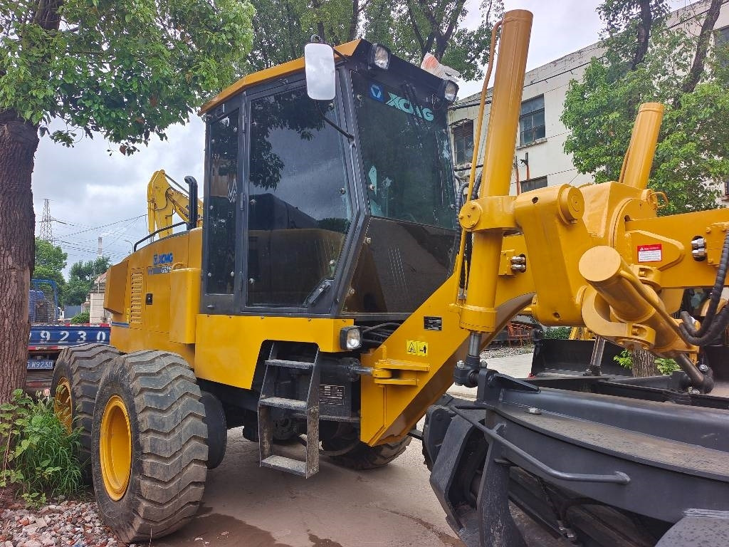 XCMG GR 2153 - Грейдер: фото 5 XCMG GR 2153 - Грейдер: фото 5