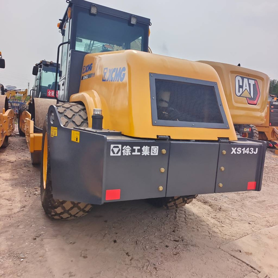 XCMG XS 143J - Компактор: фото 1 XCMG XS 143J - Компактор: фото 1