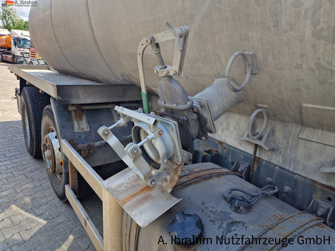 Грузовик-цистерна Daf CF 290 Wassertank 13500 L, Tank verzinkt Vorlauf- Lift- Lenkachse: фото 6