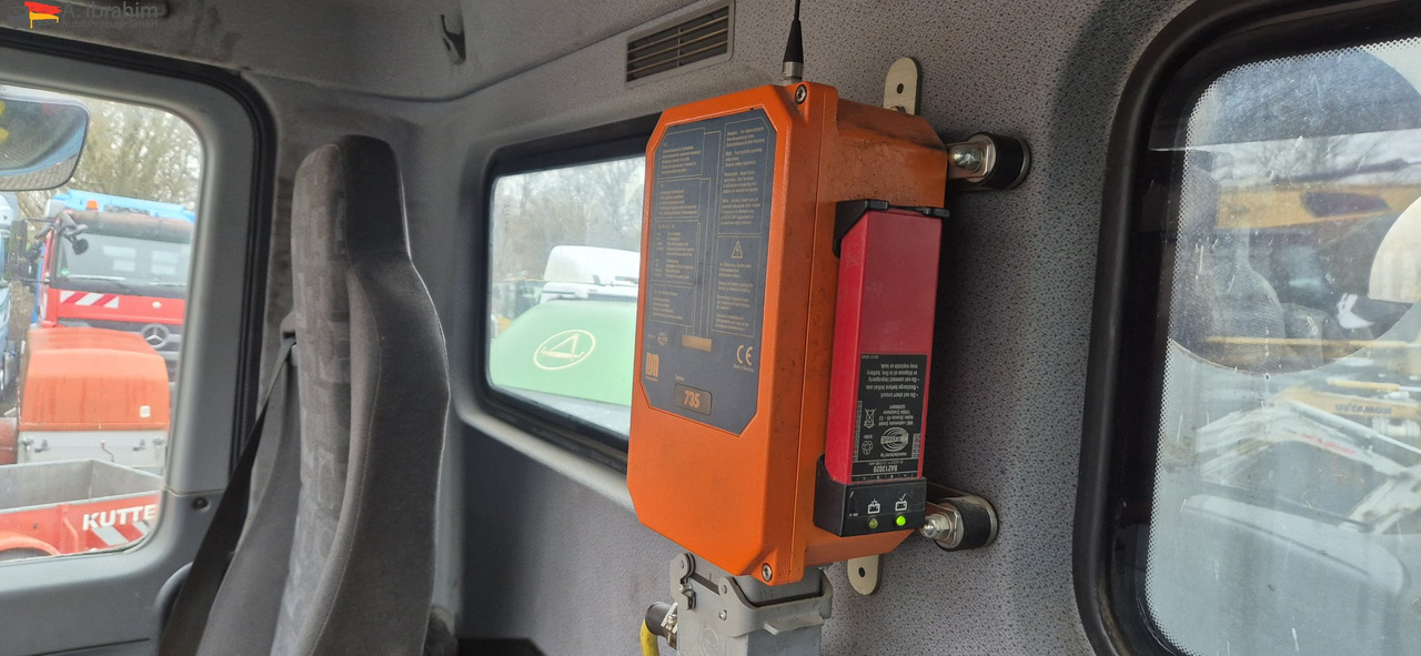 Mercedes-Benz 3241 PM 21-3 Liebherr 7 cbm PUMI Putzmeister Liebherr - Автобетононасос-смеситель: фото 2 Mercedes-Benz 3241 PM 21-3 Liebherr 7 cbm PUMI Putzmeister Liebherr - Автобетононасос-смеситель: фото 2