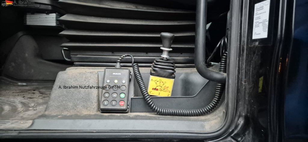MAN 18.440 Zustand gut 2x Tank, Retarder - Тягач: фото 5 MAN 18.440 Zustand gut 2x Tank, Retarder - Тягач: фото 5