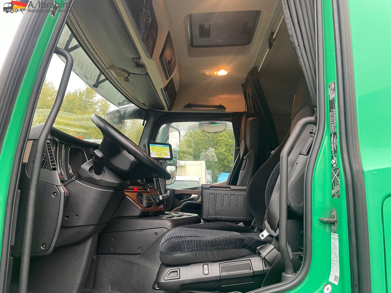 Mercedes-Benz 1836 Spoiler, Vollservice, Topzustand | Navigationsystem | Originalkilometer - Тягач: фото 4 Mercedes-Benz 1836 Spoiler, Vollservice, Topzustand | Navigationsystem | Originalkilometer - Тягач: фото 4