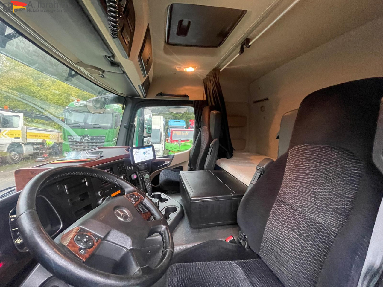 Mercedes-Benz 1836 Spoiler, Vollservice, Topzustand | Navigationsystem | Originalkilometer - Тягач: фото 5 Mercedes-Benz 1836 Spoiler, Vollservice, Topzustand | Navigationsystem | Originalkilometer - Тягач: фото 5