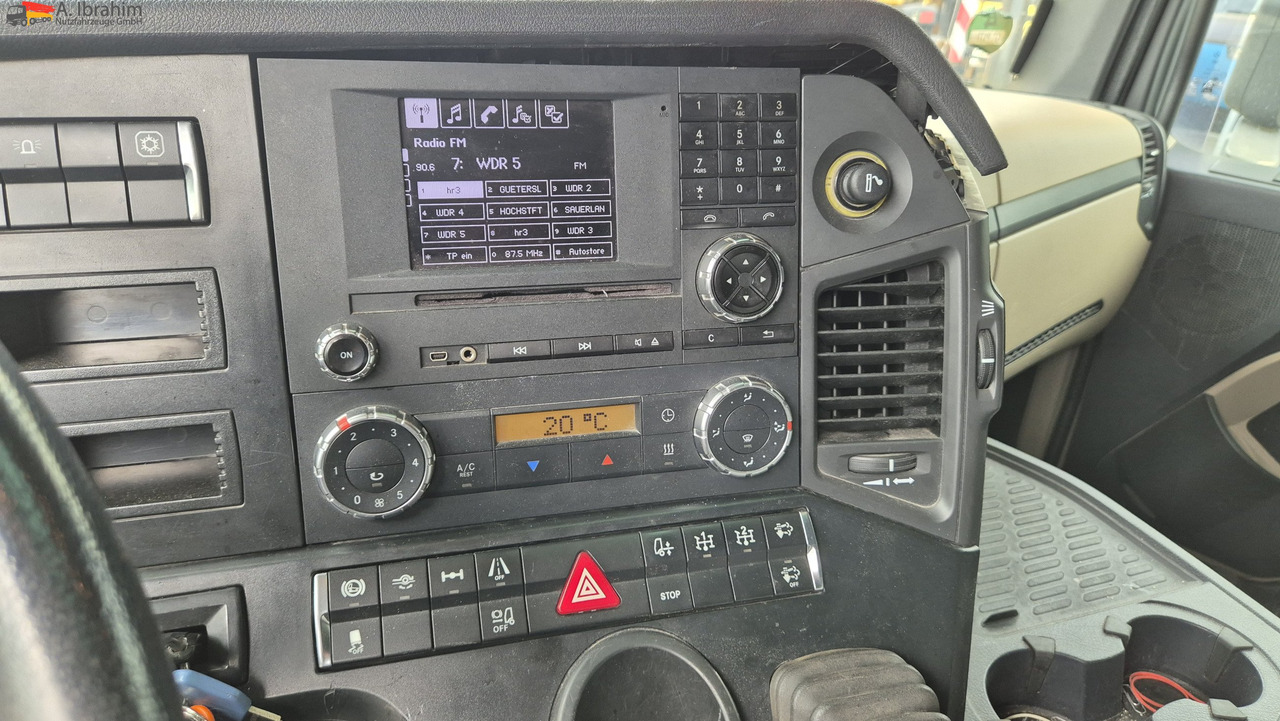 Mercedes-Benz 1840 mehrfach vorhanden - Тягач: фото 2 Mercedes-Benz 1840 mehrfach vorhanden - Тягач: фото 2