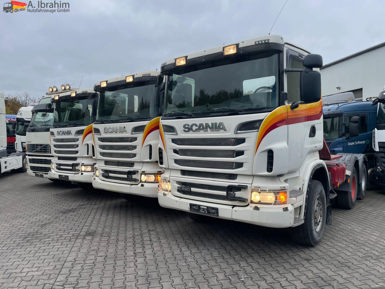 Scania R560 | 6x4 | V8 | Blatt   Blatt | Schaltgetriebe 3x identisch vorhanden - Тягач: фото 1 Scania R560 | 6x4 | V8 | Blatt   Blatt | Schaltgetriebe 3x identisch vorhanden - Тягач: фото 1