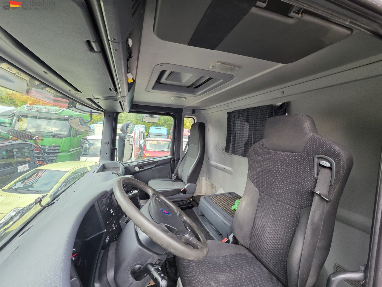 Scania R560 | 6x4 | V8 | Blatt Blatt | Schaltgetriebe |Kipphydraulik | Klima | Trommelbremse| 3 Pedals - Тягач: фото 3 Scania R560 | 6x4 | V8 | Blatt Blatt | Schaltgetriebe |Kipphydraulik | Klima | Trommelbremse| 3 Pedals - Тягач: фото 3