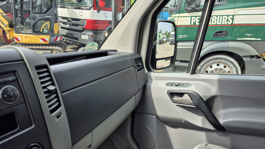 Цельнометаллический фургон VW Crafter 2.5 Diesel Rost ja, technisch super, HU neu 01 2025: фото 15