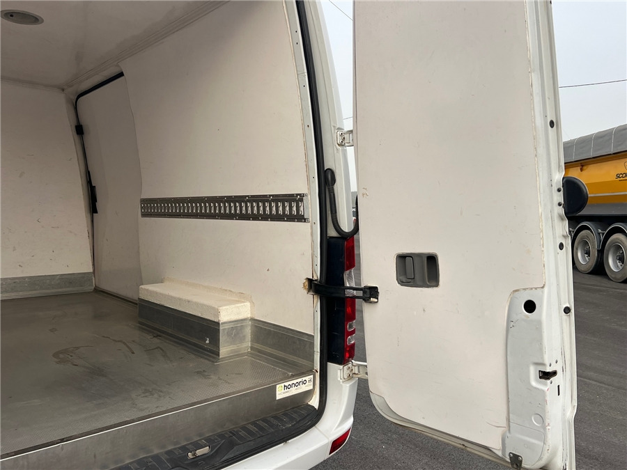 Цельнометаллический фургон MERCEDES-BENZ SPRINTER 315CDI: фото 9