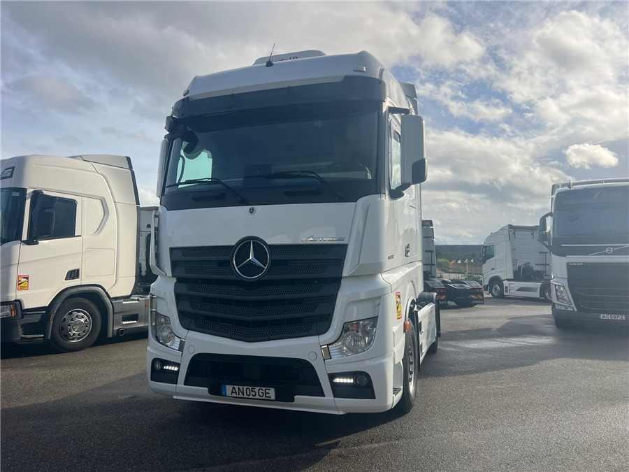MERCEDES-BENZ 1851 / RETARDER - Тягач: фото 2 MERCEDES-BENZ 1851 / RETARDER - Тягач: фото 2