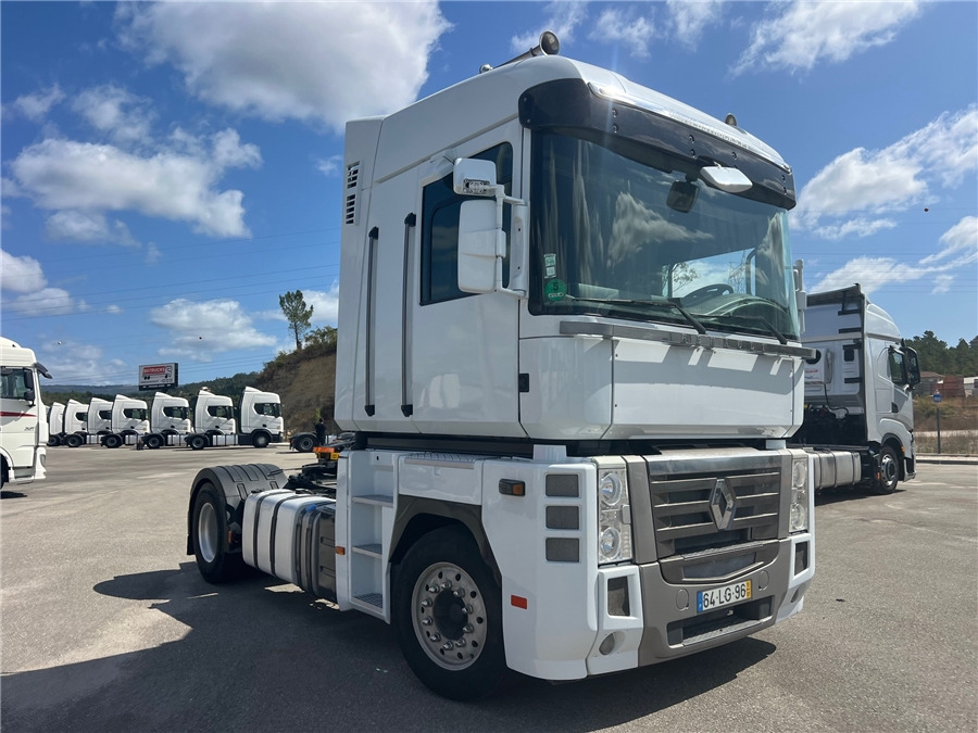 Renault AE 440 - Тягач: фото 3 Renault AE 440 - Тягач: фото 3