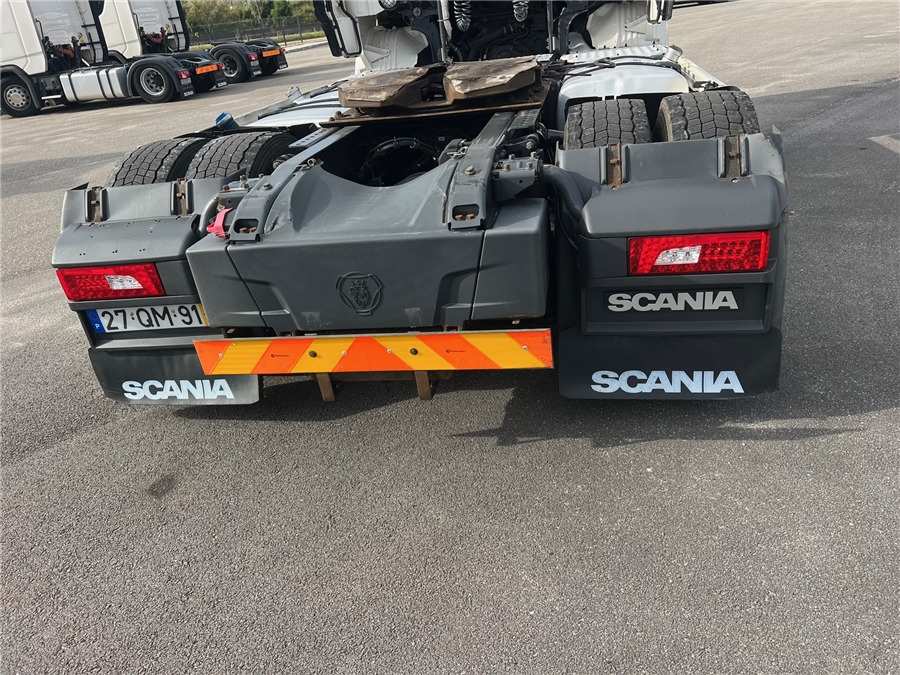 Тягач Scania R450: фото 7
