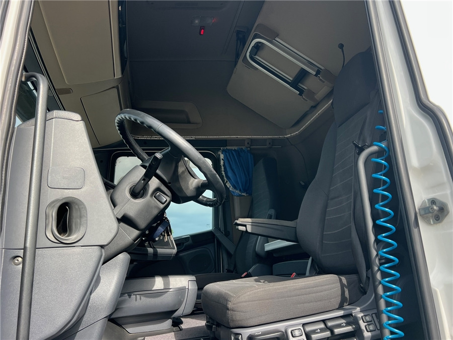 Тягач Scania R450: фото 15