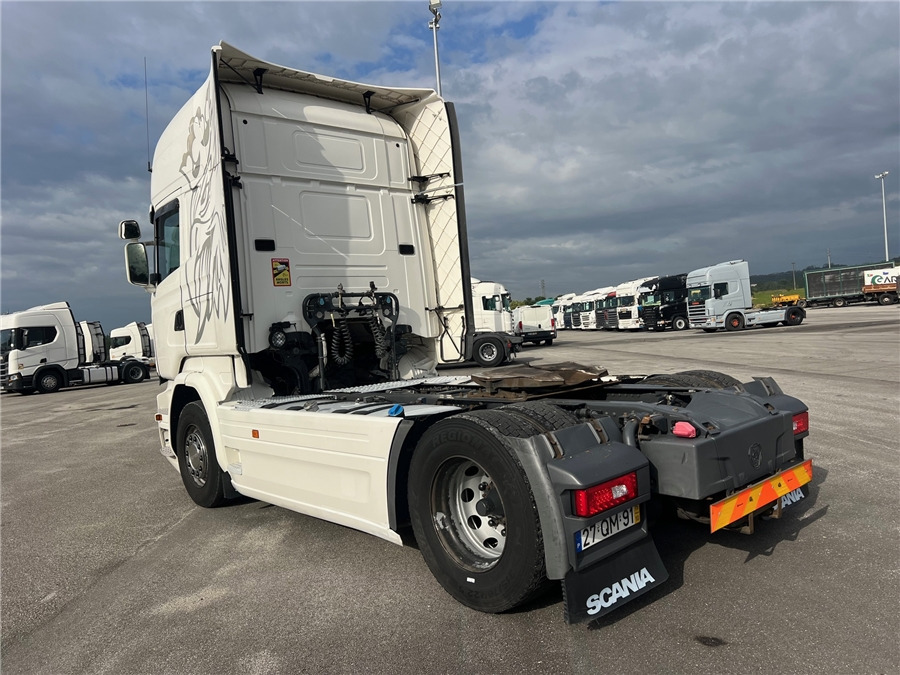 Тягач Scania R450: фото 6