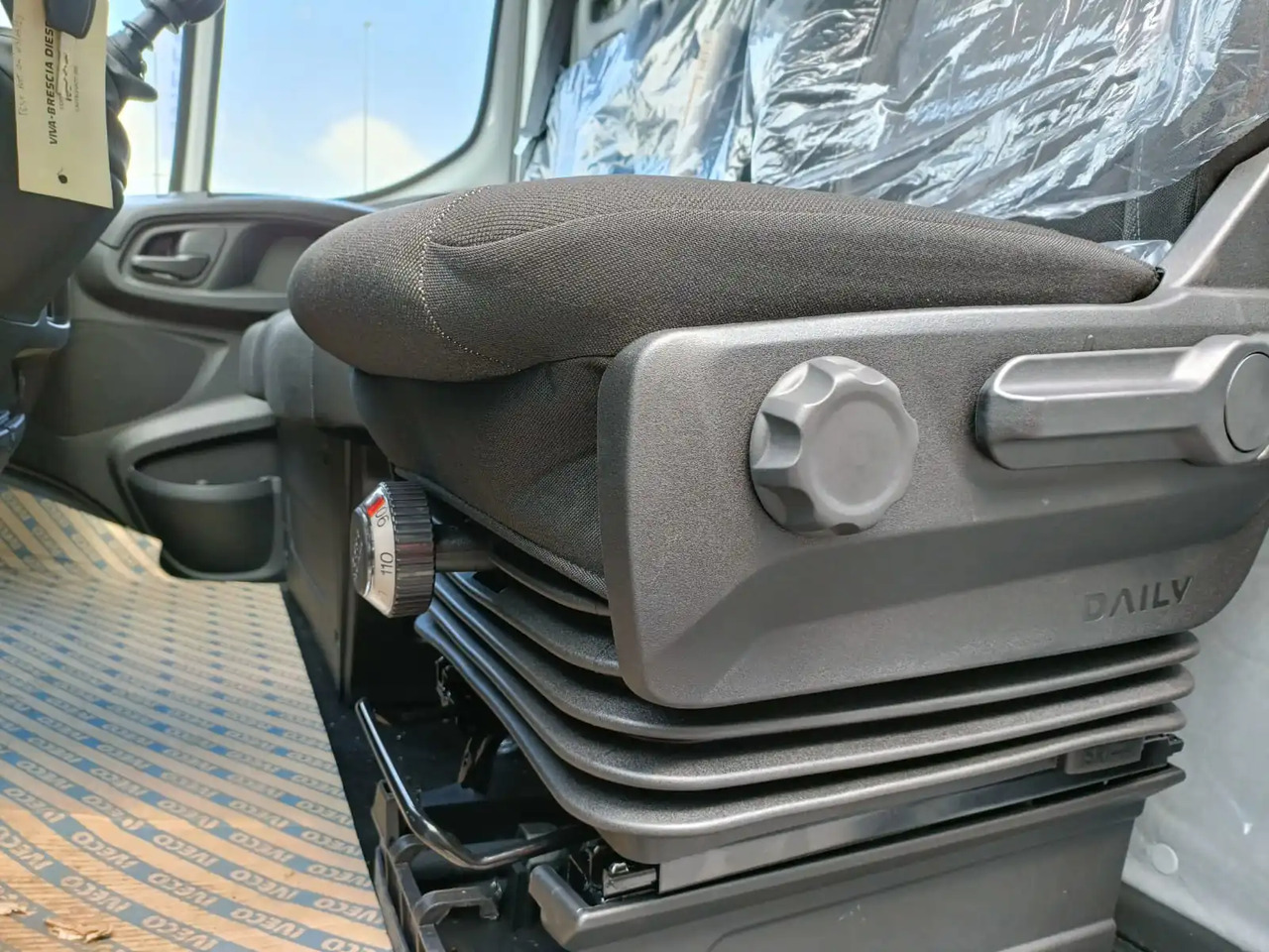 Малотоннажный самосвал IVECO DAILY 35C16 3000 cc KM 0: фото 15