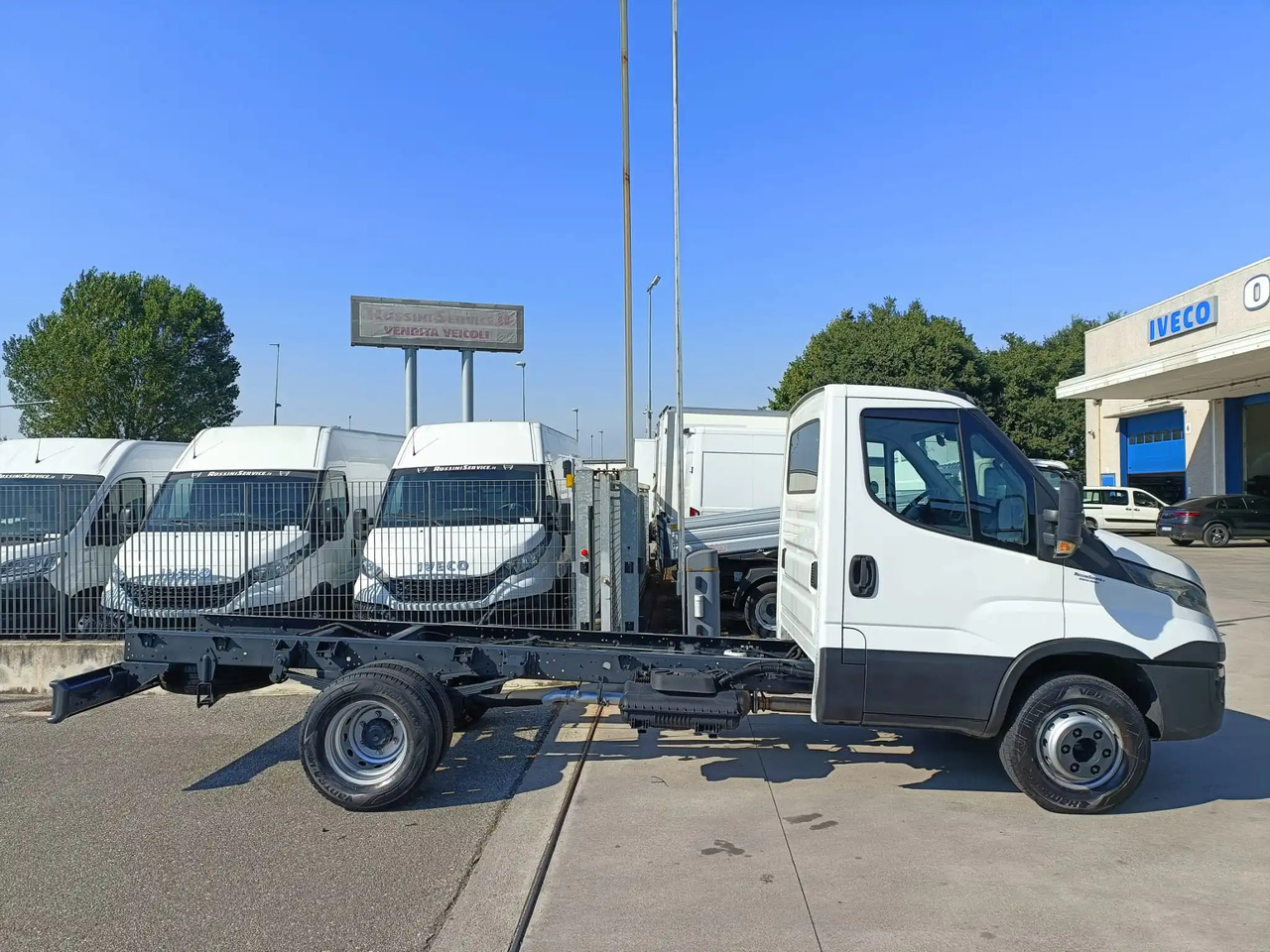 Грузовик-шасси IVECO DAILY 60C18 A TELAIO KM 0: фото 8