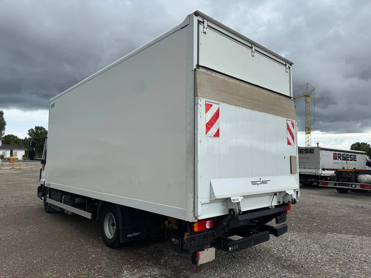 IVECO EUROCARGO 75E19P - Грузовик с закрытым кузовом: фото 5 IVECO EUROCARGO 75E19P - Грузовик с закрытым кузовом: фото 5