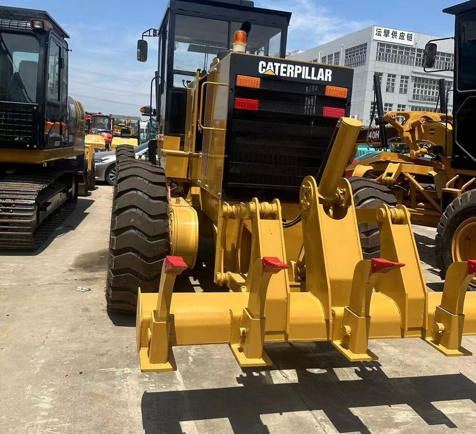 Caterpillar 140H - Грейдер: фото 2 Caterpillar 140H - Грейдер: фото 2