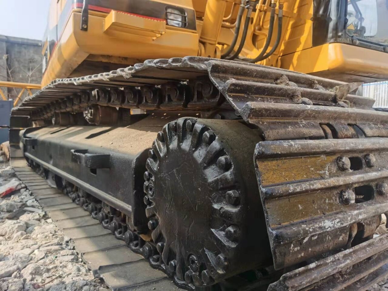 Caterpillar 320B - Гусеничный экскаватор: фото 3 Caterpillar 320B - Гусеничный экскаватор: фото 3
